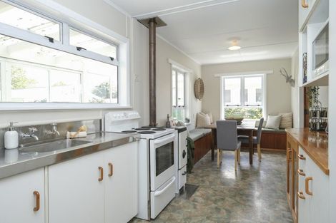 Photo of property in 28 Alma Street, Dannevirke, 4930