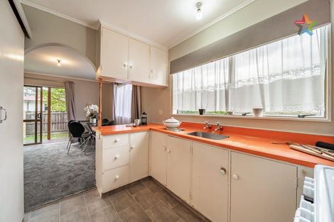 Photo of property in 316b Wellington Road, Wainuiomata, Lower Hutt, 5014