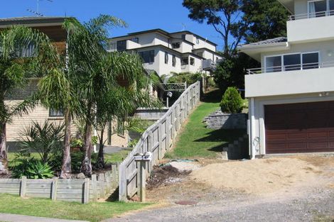 Photo of property in 8 Glenreagh Place, Torbay, Auckland, 0630