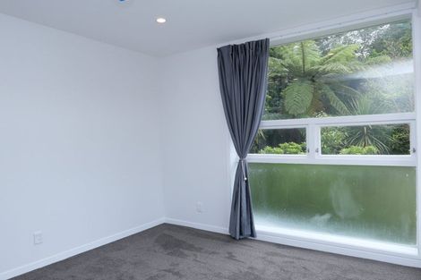 Photo of property in 70 Kelburn Parade, Kelburn, Wellington, 6012