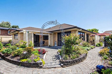 Photo of property in 11 Maurton Place, Onerahi, Whangarei, 0110