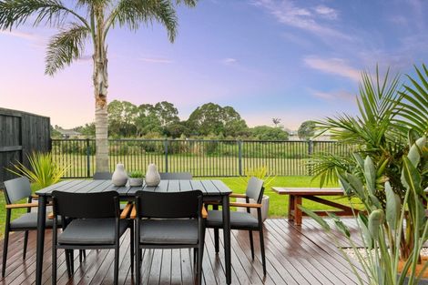 Photo of property in 44 Carrington Drive, Papamoa Beach, Papamoa, 3118