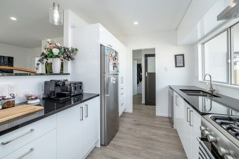 Photo of property in 12 William Benton Street, Featherston, 5710