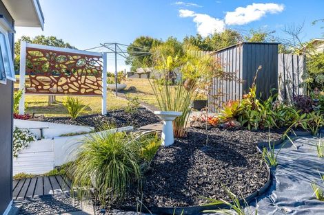 Photo of property in 5 Wellington Road, Surfdale, Waiheke Island, 1081