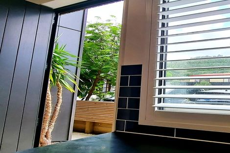 Photo of property in 9/20 Trent Street, Island Bay, Wellington, 6023