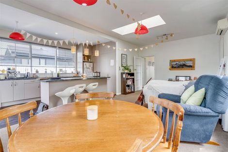 Photo of property in 119 Bowhill Road, New Brighton, Christchurch, 8083