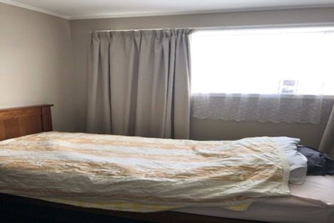 Photo of property in 1/46 College Road, Northcote, Auckland, 0627