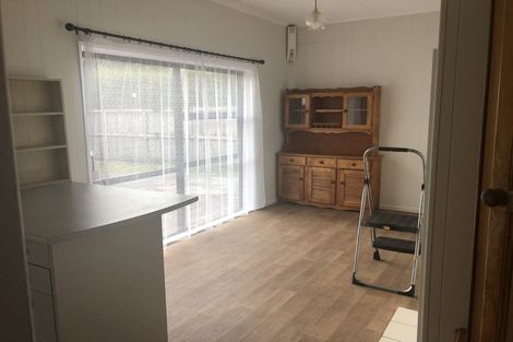 Photo of property in 56 Old Wairoa Road, Papakura, 2110