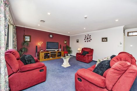 Photo of property in 60 Mauger Drive, Heathcote Valley, Christchurch, 8022
