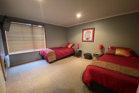 Photo of property in 9 Hillview Place, Wanaka, 9305