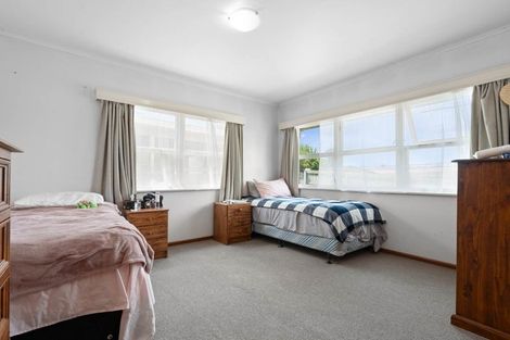 Photo of property in 674 Pakuranga Road, Howick, Auckland, 2010