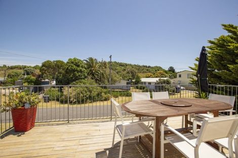 Photo of property in 57 Pinedale Crescent, Riversdale Beach, Masterton, 5872