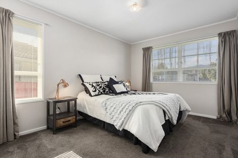 Photo of property in 5 Akron Grove, Totara Park, Upper Hutt, 5018