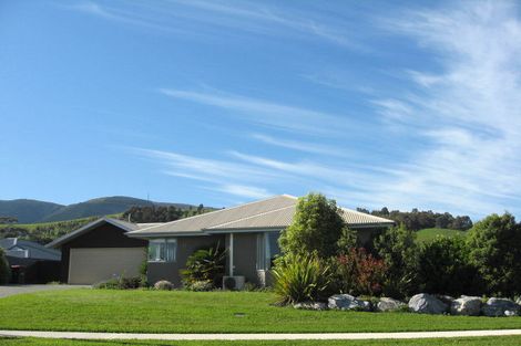 Photo of property in 38 Covent Drive, Stoke, Nelson, 7011