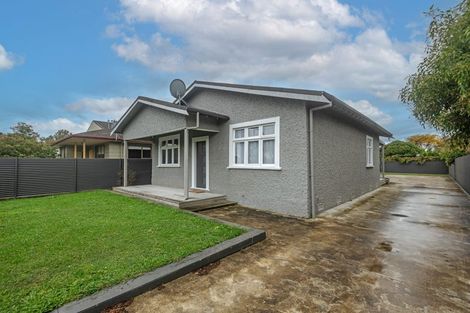 Photo of property in 11 Shamrock Street, Takaro, Palmerston North, 4412