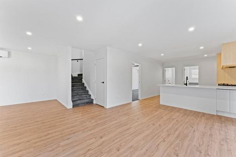 Photo of property in 30 Opaheke Road, Papakura, 2110