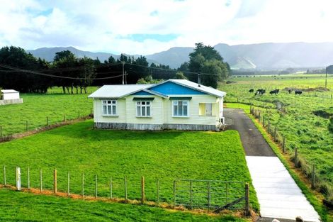 Photo of property in 960 Top Grass Road, Dannevirke, 4972