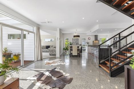 Photo of property in 4 Shoal Place, Whitby, Porirua, 5024