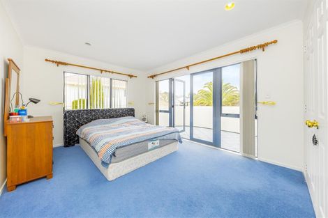 Photo of property in 5 Vireya Court, Goodwood Heights, Auckland, 2105