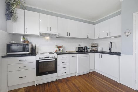 Photo of property in 203 Warburton Crescent, Te Awamutu, 3800