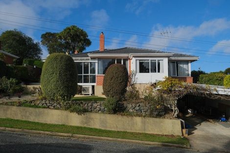 Photo of property in 28 Northview Crescent, Belleknowes, Dunedin, 9011