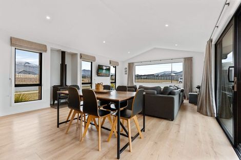 Photo of property in 6 Rua Street, Albert Town, Wanaka, 9305