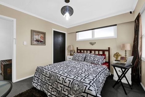 Photo of property in 19 Dives Avenue, Hawera, 4610