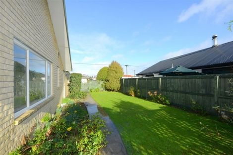Photo of property in 22 Belfast Road, Belfast, Christchurch, 8051