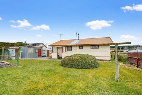 Photo of property in 18 Blaydon Street, Waikaia, 9778