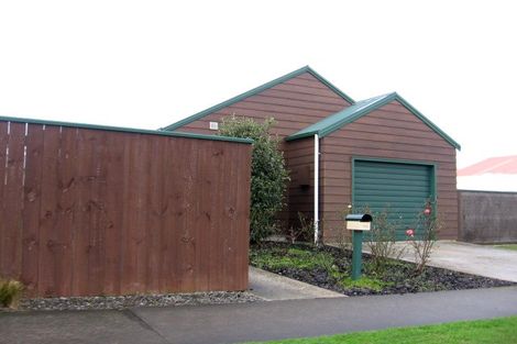 Photo of property in 102 Roberts Line, Kelvin Grove, Palmerston North, 4414