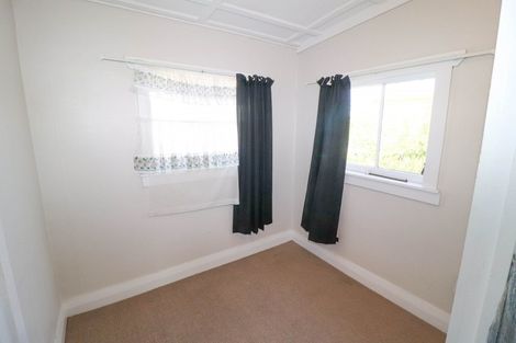Photo of property in 105 Coromandel Street, Thames, 3500