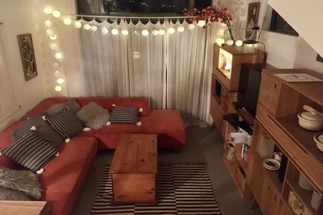 Photo of property in 2/168 Tinakori Road, Thorndon, Wellington, 6011