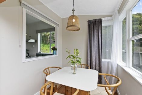 Photo of property in 147 Cockayne Road, Khandallah, Wellington, 6035