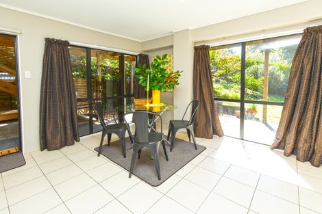 Photo of property in 60 Scott Road, Stanmore Bay, Whangaparaoa, 0932