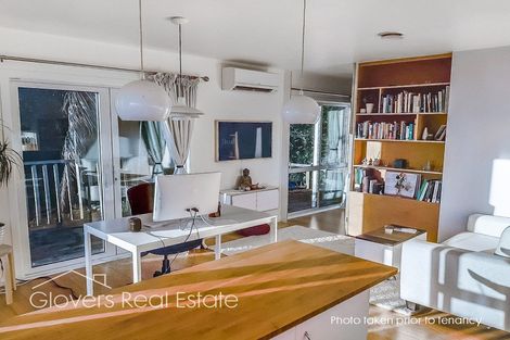 Photo of property in 3 Western Court, Sunnyvale, Auckland, 0612