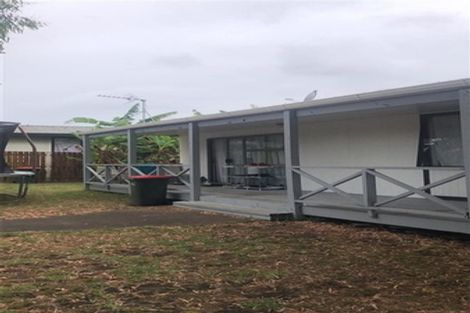 Photo of property in 2/15 Barneys Farm Road, Clendon Park, Auckland, 2103