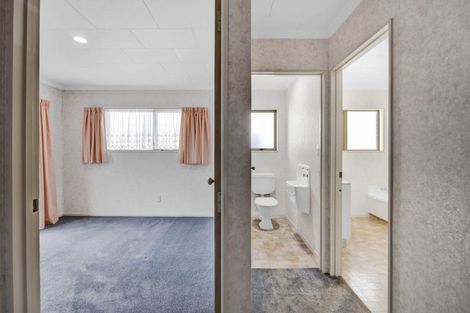 Photo of property in 28 Browne Street, Waitara, 4320