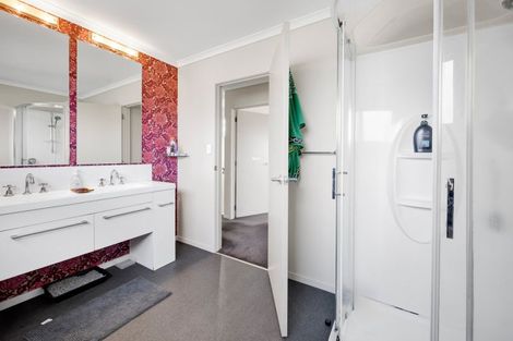 Photo of property in 17 Elizabeth Grove, Stratford, 4332