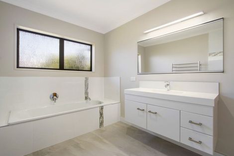 Photo of property in 88 Hamurana Road, Omokoroa, 3114