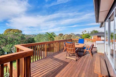 Photo of property in 131 Forrest Hill Road, Forrest Hill, Auckland, 0620