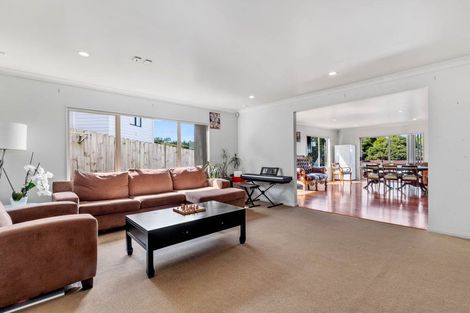 Photo of property in 11 Philadelphia Avenue, Albany Heights, Auckland, 0632