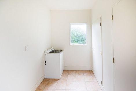 Photo of property in 5 Balcairn Place, Terrace End, Palmerston North, 4410