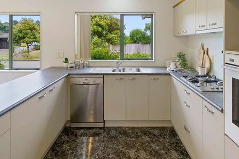 Photo of property in 4 Jeannie Way, Waikanae Beach, Waikanae, 5036