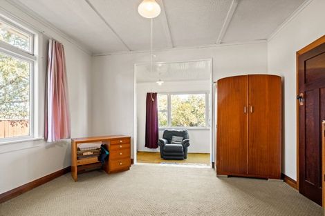 Photo of property in 24 Seymour Street, Waitara, 4320