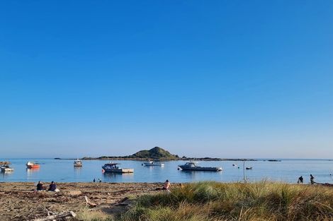 Photo of property in 9/20 Trent Street, Island Bay, Wellington, 6023