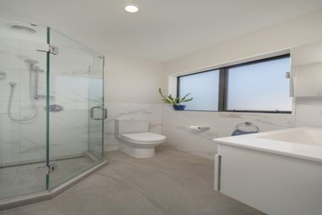 Photo of property in 118a Gracechurch Drive, Flat Bush, Auckland, 2016