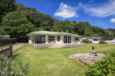 Photo of property in 900 Thames Coast Sh25 Road, Te Mata, Thames, 3575