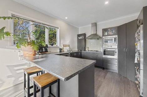 Photo of property in 2 Muir Street, Green Island, Dunedin, 9018