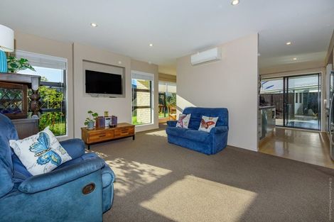 Photo of property in 7 Wisteria Lane, Rangiora, 7400