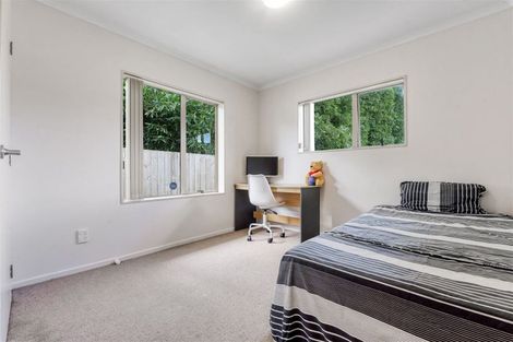 Photo of property in 31b Westglen Place, Ranui, Auckland, 0612